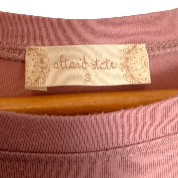 ALTAR'D STATE Dusty Light Pink SUPER SOFT Short Sleeve Ruffle Shirt-Size Small - Picture 4 of 8